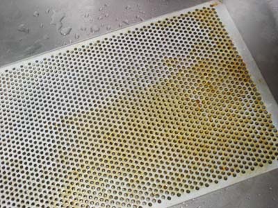 油汚れの換気扇フィルター掃除