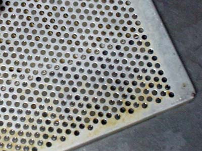 手作り石鹸で掃除後の換気扇フィルターネット